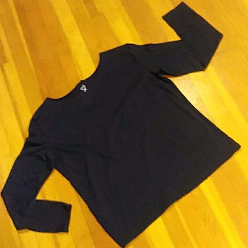 NWT-VS Shimmer CRUSH Shirt - Picture 3 of 3